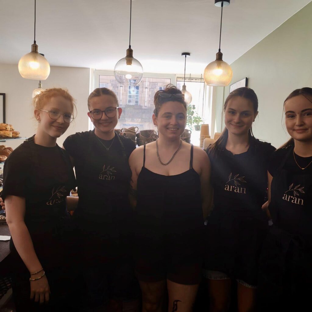 aran cafe team